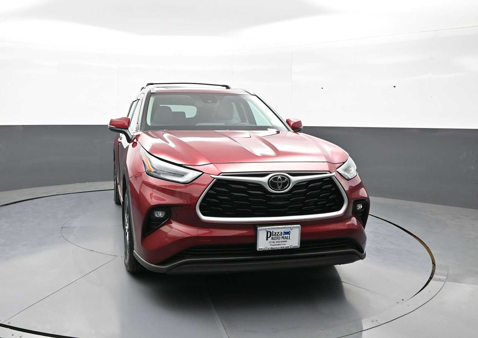 Used 2022 Toyota Highlander XLE