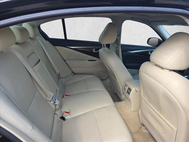 Used 2016 INFINITI Q50 3.0t Premium w/ Driver Assistance Package RWD image 20