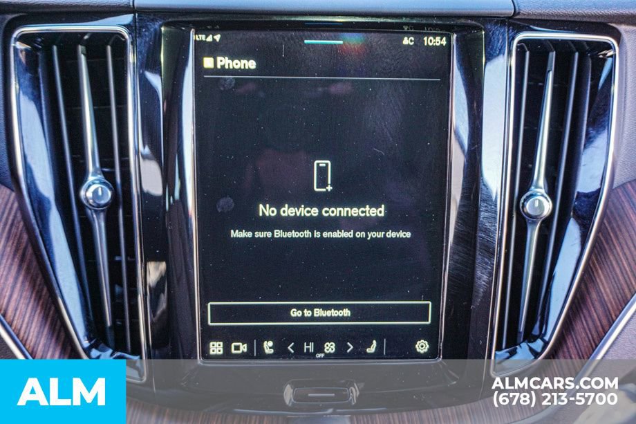 Used 2024 Volvo XC60 T8 Plus w/ Climate Package image 38