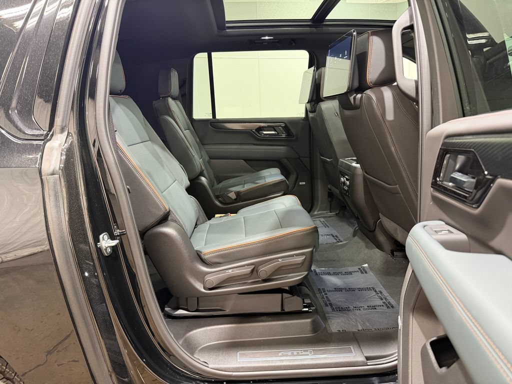 New 2026 GMC Yukon XL AT4 w/ AT4 Premium Plus Package AWD/4WD image 42