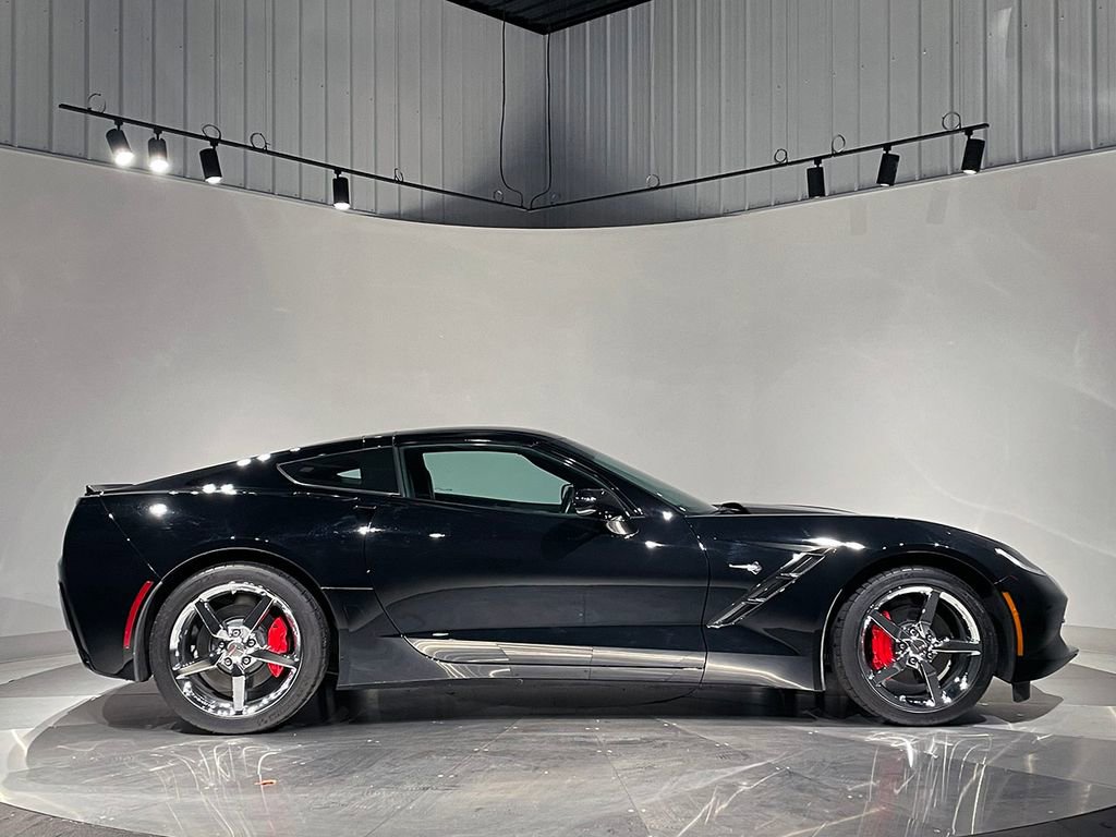 Used 2014 Chevrolet Corvette Stingray Coupe RWD image 4