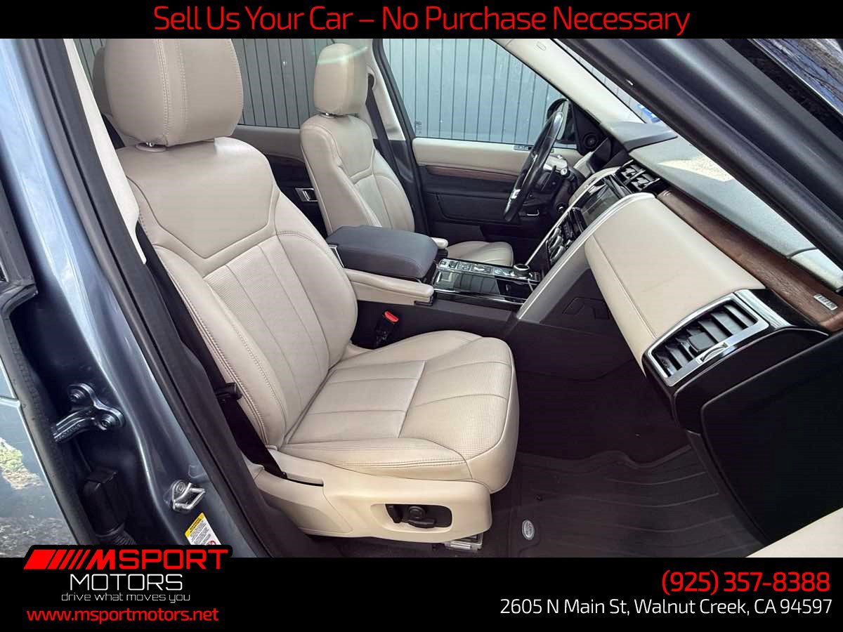 Used 2018 Land Rover Discovery HSE AWD/4WD image 14
