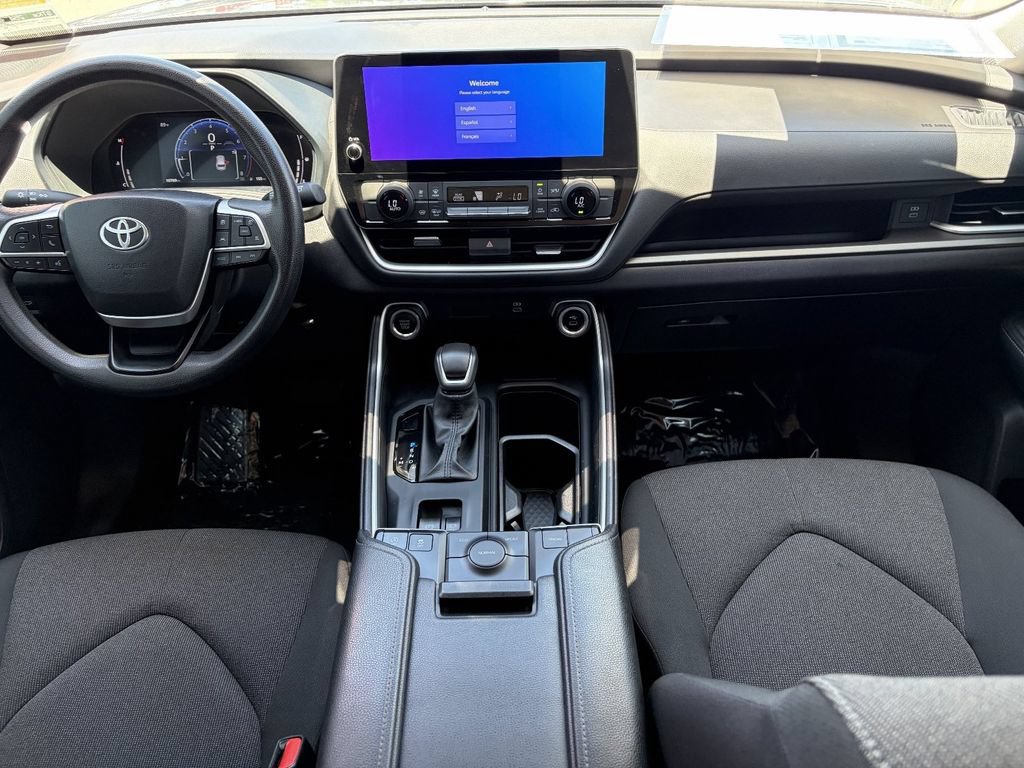 Certified 2025 Toyota Grand Highlander FWD image 27