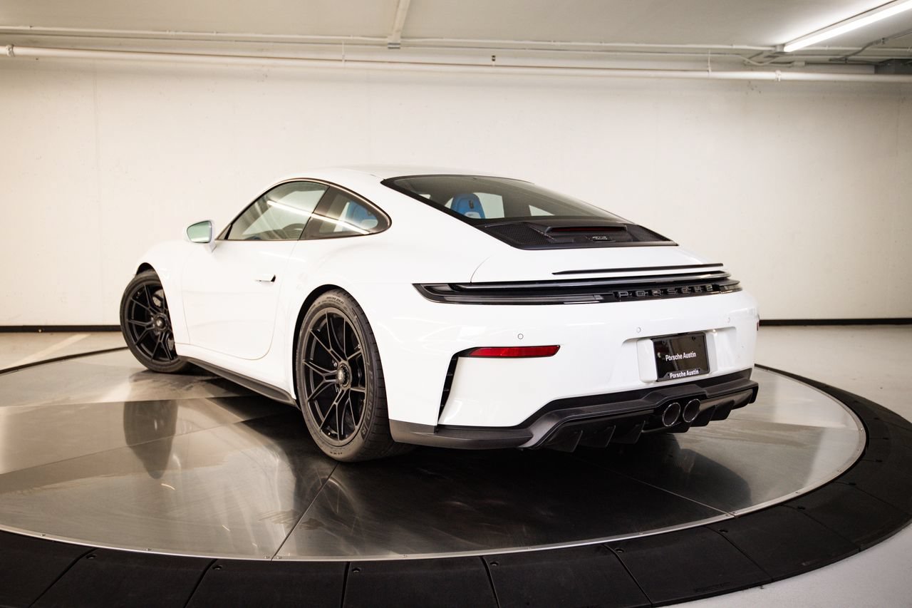 Certified 2026 Porsche 911 GT3 RWD image 3