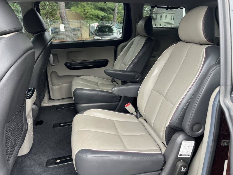 Used 2015 Kia Sedona SX FWD image 8
