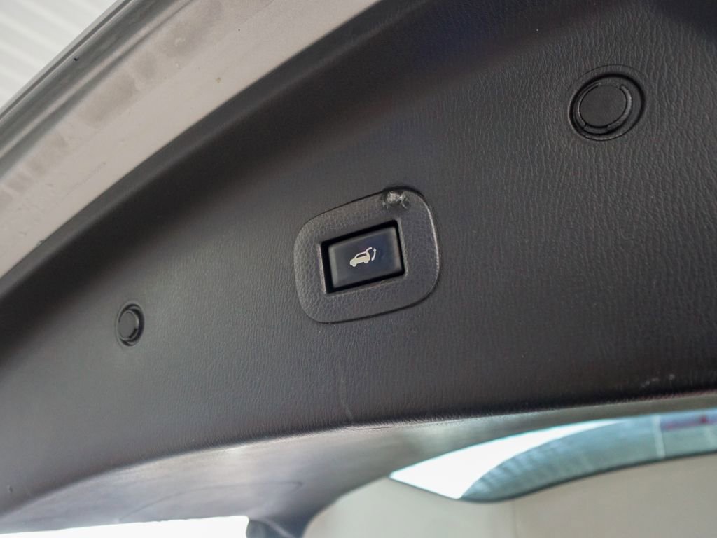 Used 2020 Nissan Armada SL w/ Premium Package image 13