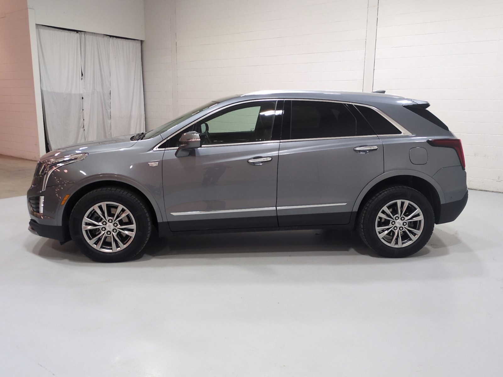 Used 2021 Cadillac XT5 Premium Luxury AWD/4WD image 6