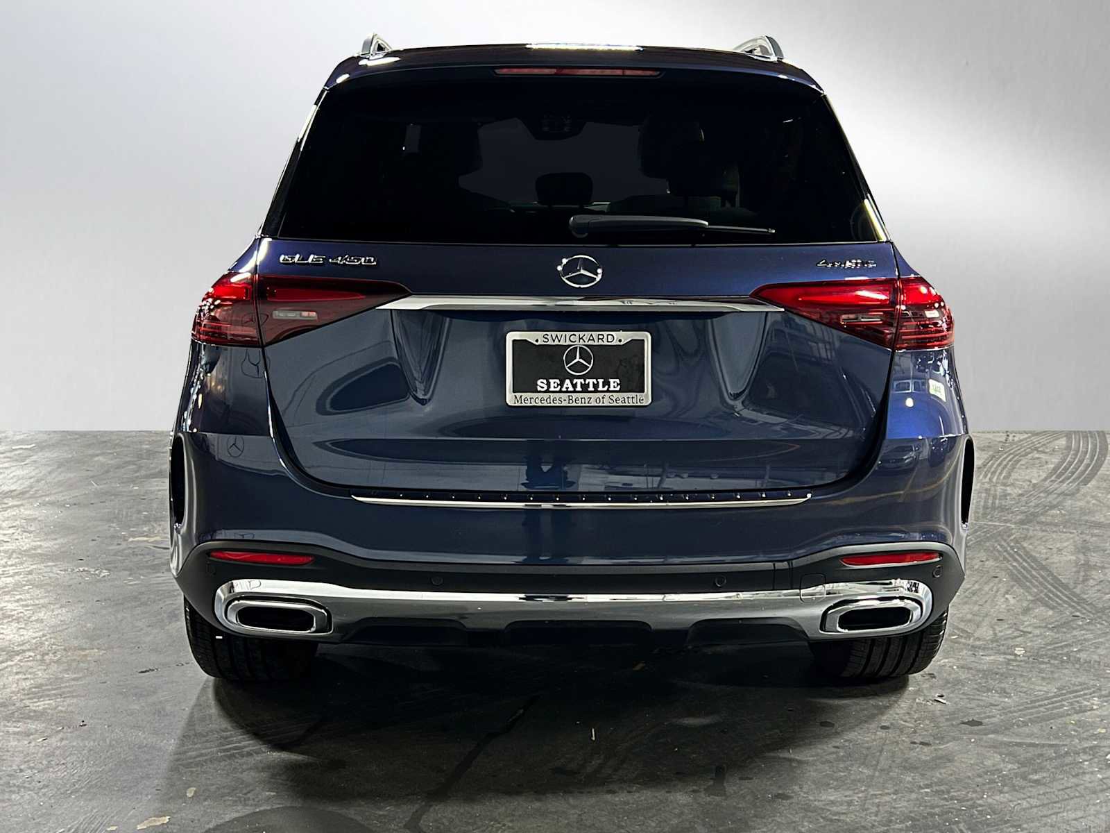 Used 2025 Mercedes-Benz GLE 450 4MATIC image 4