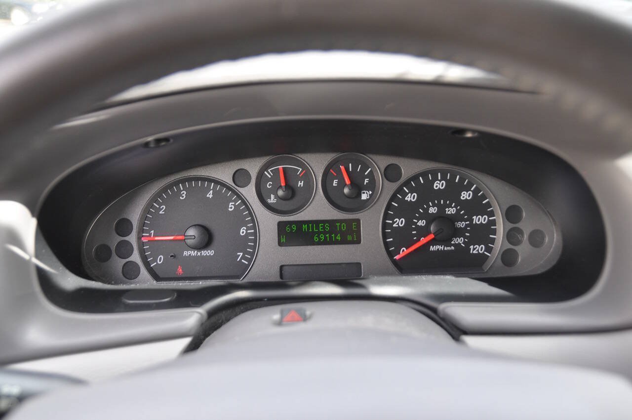 Used 2006 Ford Taurus SEL FWD image 11
