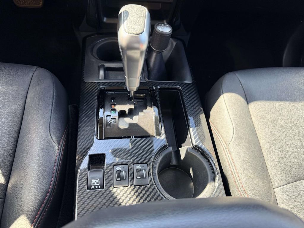 Used 2020 Toyota 4Runner TRD Off-Road Premium w/ Moonroof Package AWD/4WD image 13