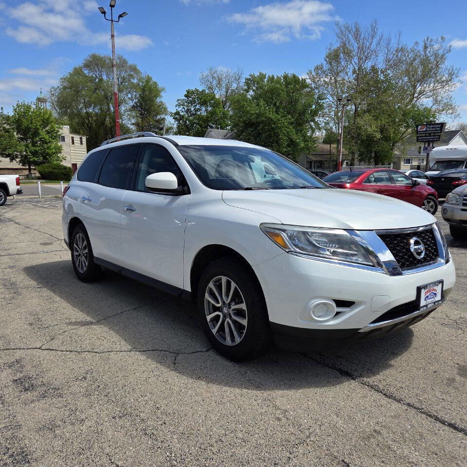 Used 2014 Nissan Pathfinder SV AWD/4WD image 3