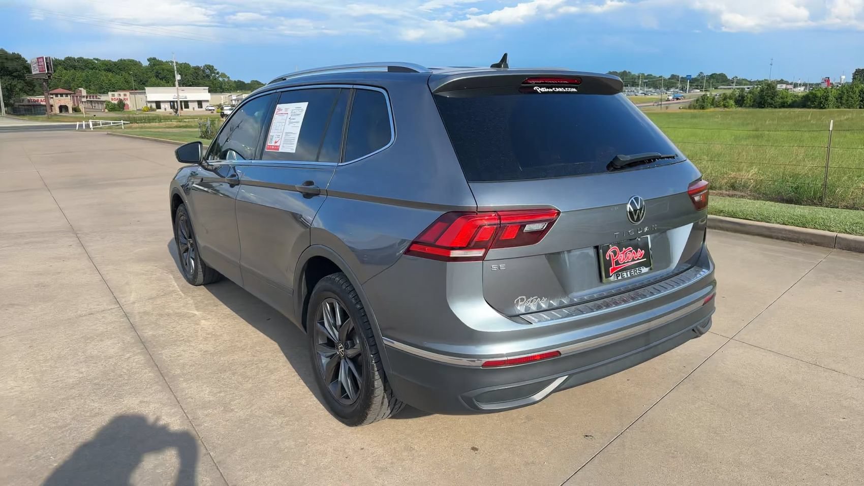 Used 2023 Volkswagen Tiguan SE FWD image 7