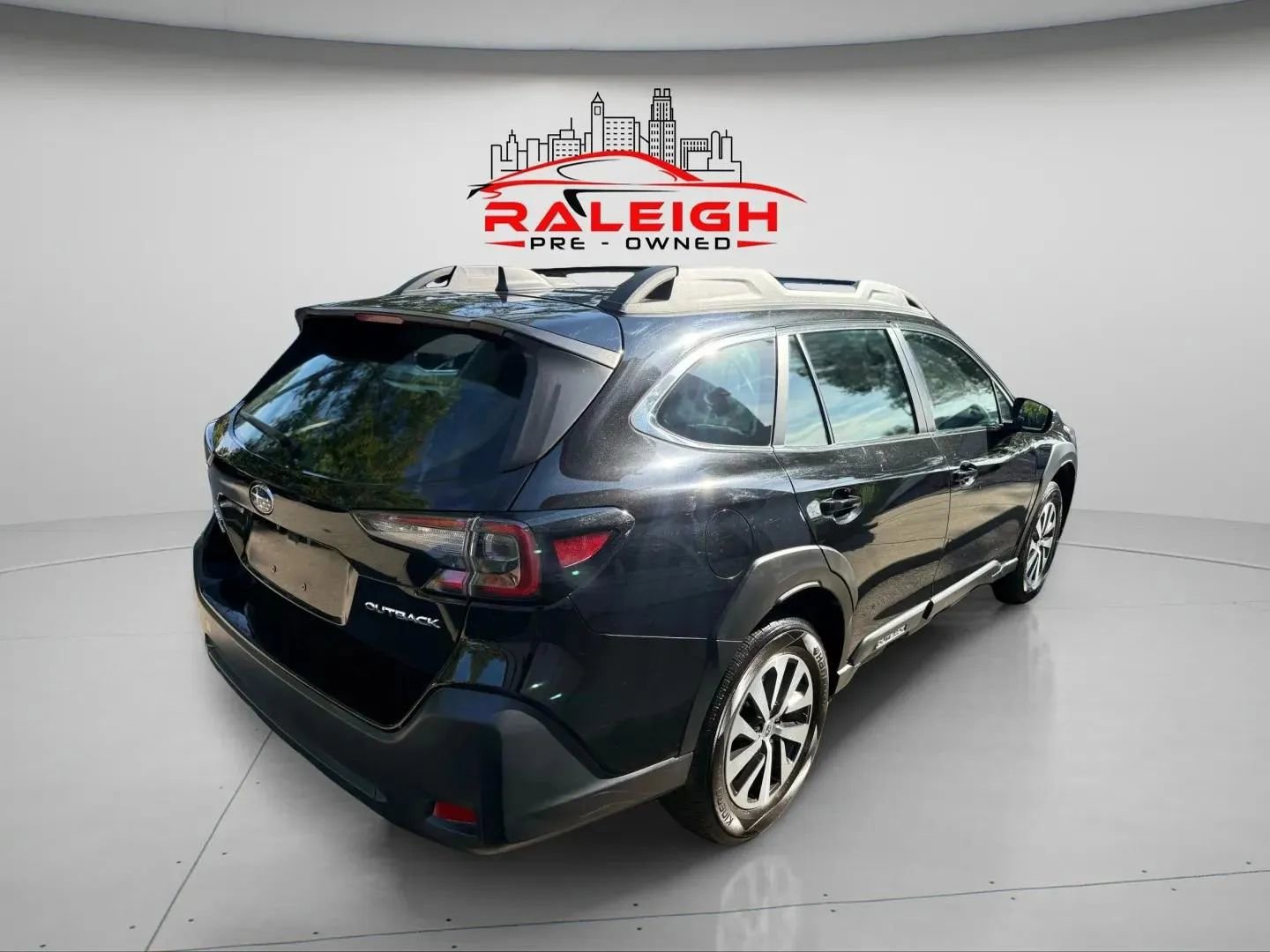 Used 2023 Subaru Outback image 4