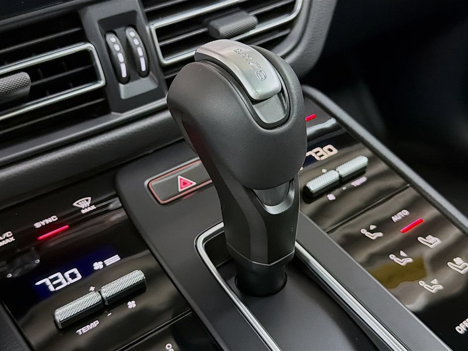 New 2026 Porsche Macan AWD/4WD image 19