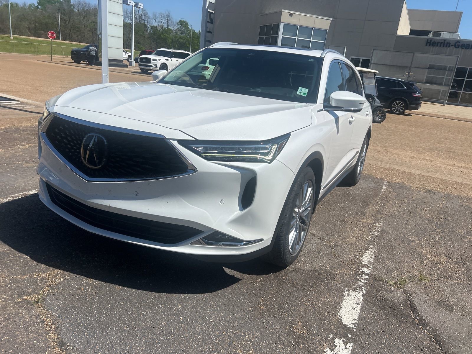 Used 2023 Acura MDX SH-AWD w/ Advance Package image 5