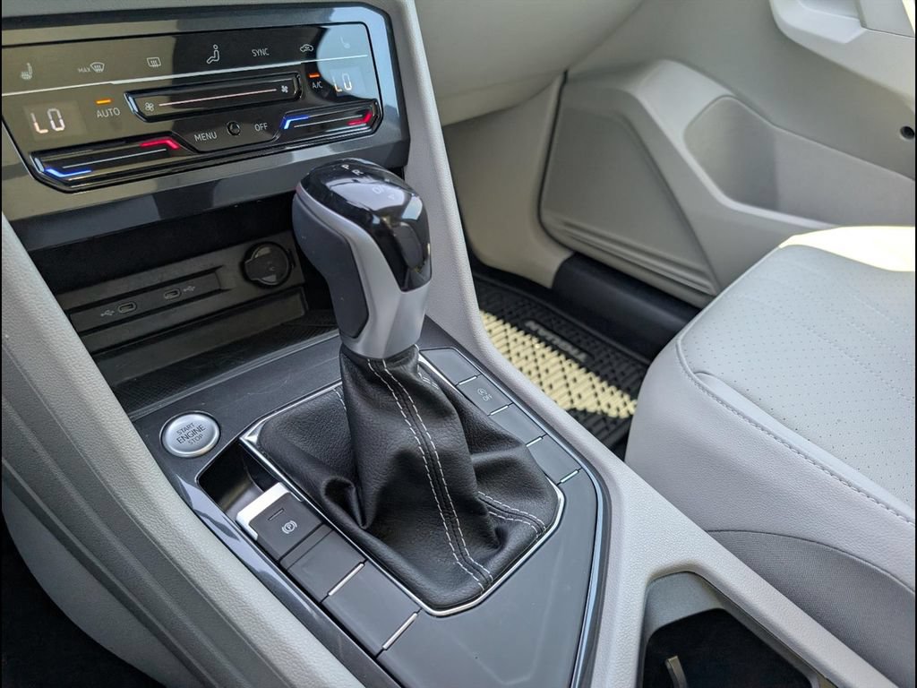 Certified 2023 Volkswagen Tiguan SE w/ Panoramic Sunroof Package FWD image 20