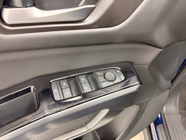 Used 2026 Nissan Pathfinder SL AWD/4WD image 16