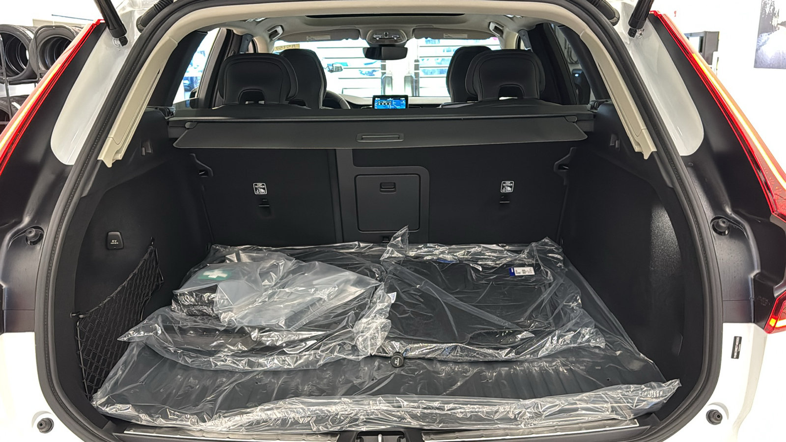New 2026 Volvo XC60 B5 Ultra w/ Protection Package Premier AWD/4WD image 29