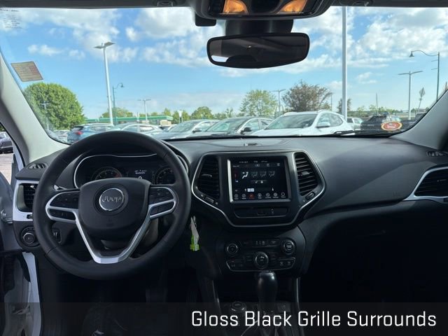 Used 2022 Jeep Cherokee Latitude w/ Sun & Sound Group AWD/4WD image 26