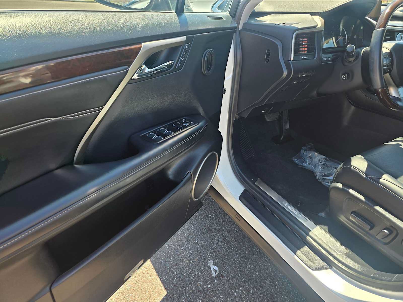 Used 2019 Lexus RX 350 AWD w/ Navigation Package image 21
