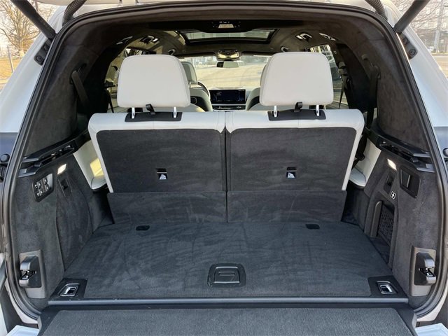 Used 2024 BMW X7 xDrive40i w/ Executive Package image 26