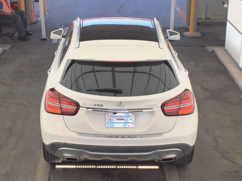 Used 2020 Mercedes-Benz GLA 250 4MATIC w/ Premium Package image 5