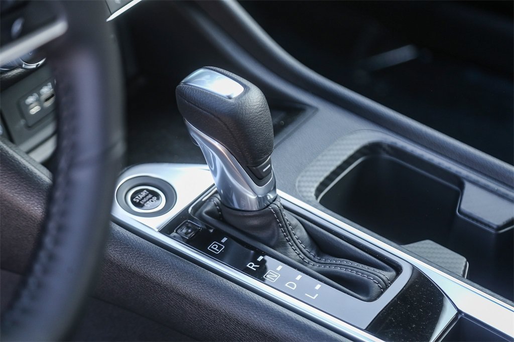 Used 2025 Nissan Sentra SV w/ All-Weather Package FWD image 17