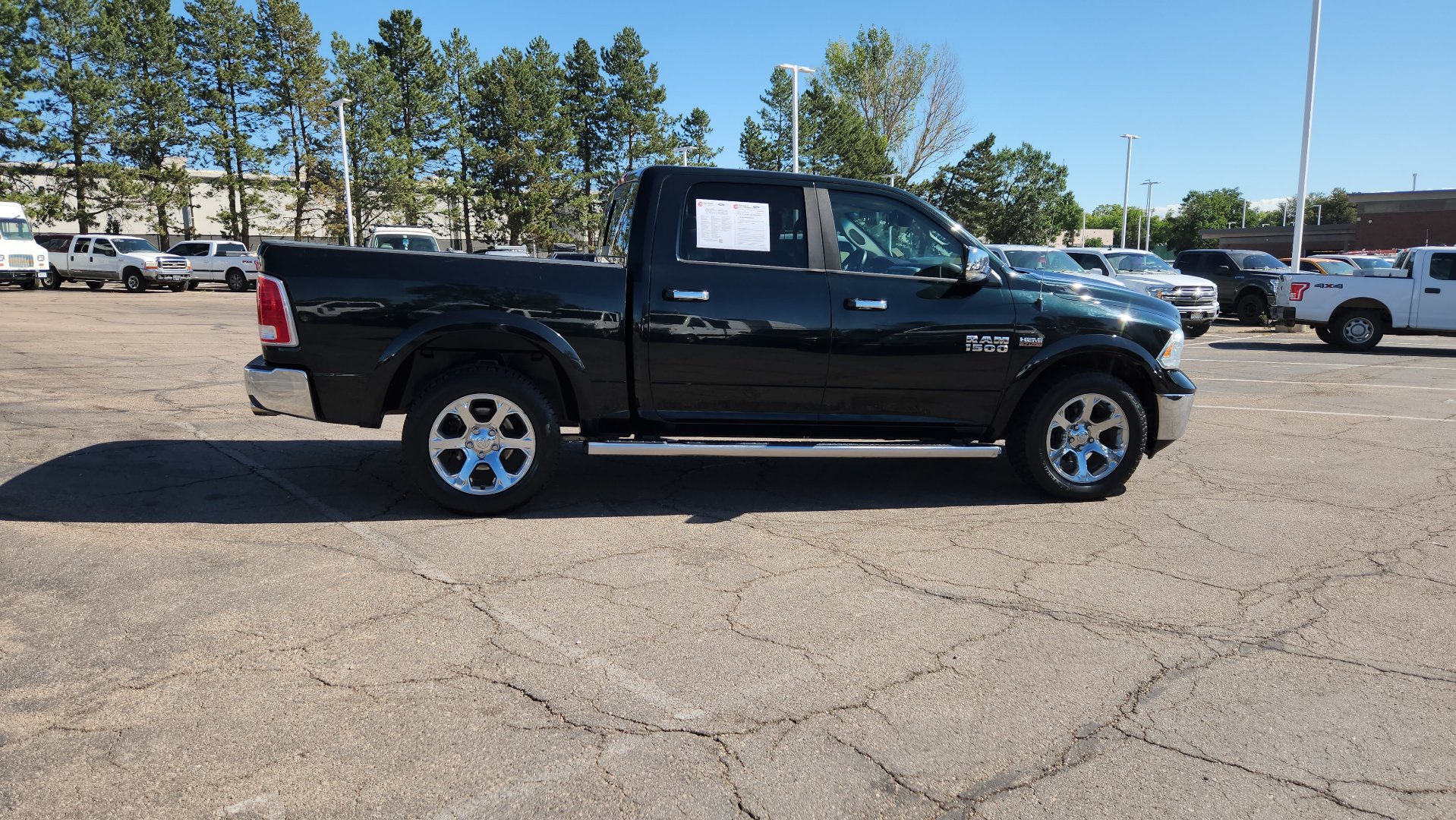 Used 2016 RAM 1500 Laramie AWD/4WD image 10