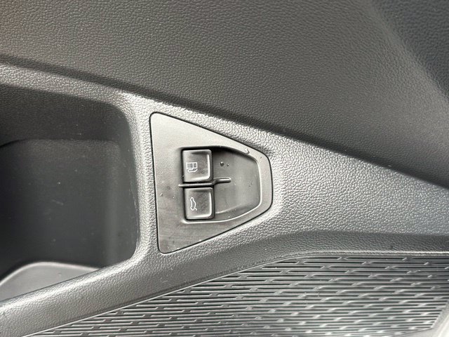 Used 2023 Volkswagen Jetta SE FWD image 21