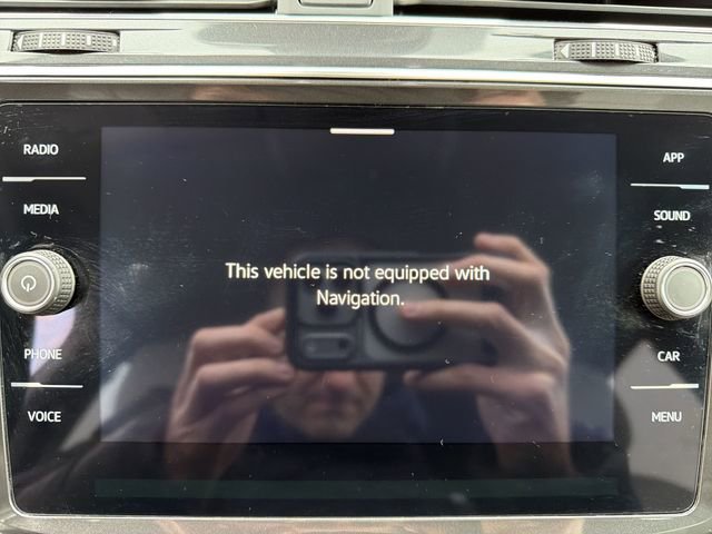 Used 2022 Volkswagen Tiguan SE image 20