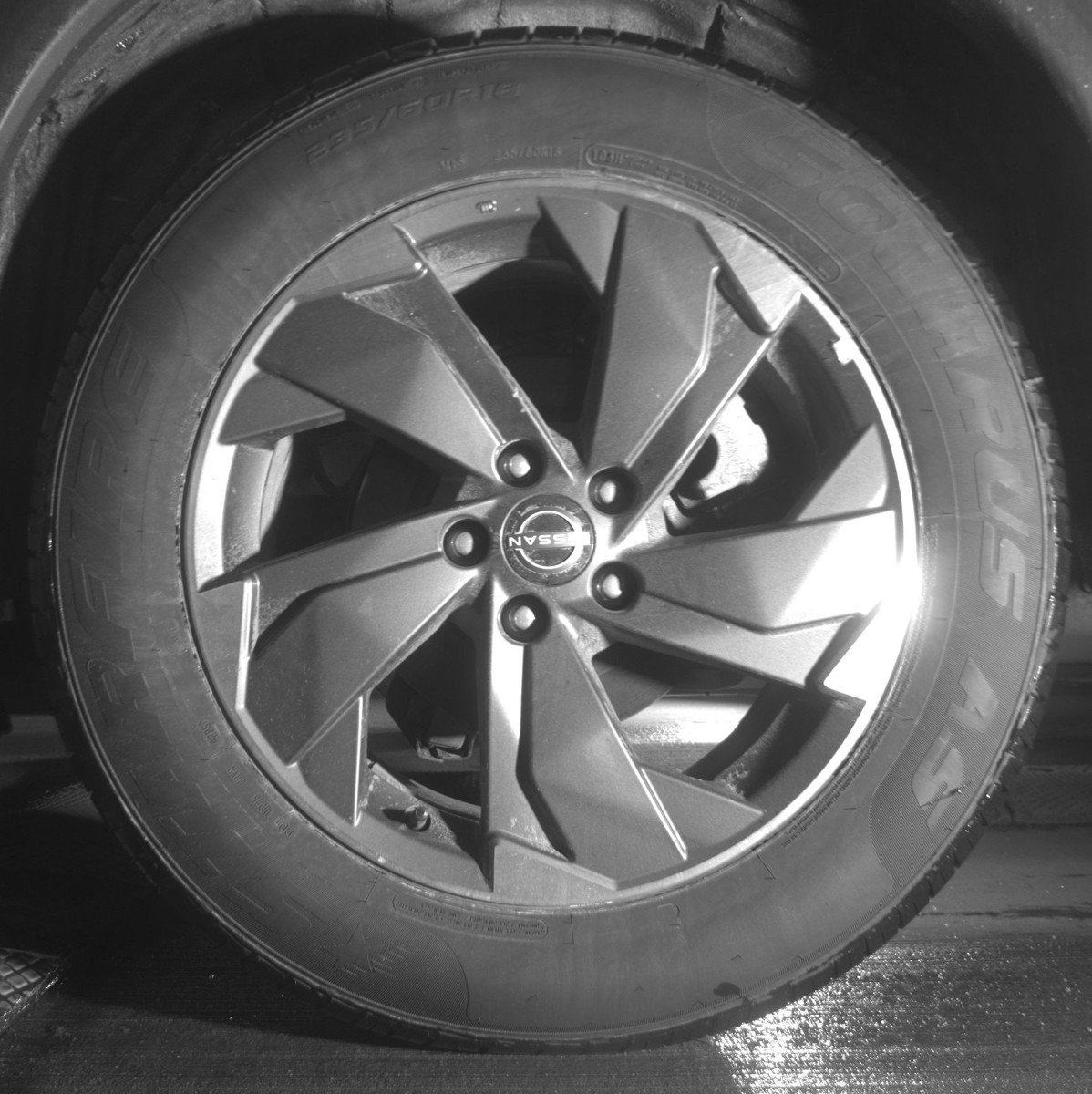 Used 2025 Nissan Rogue SV FWD image 14