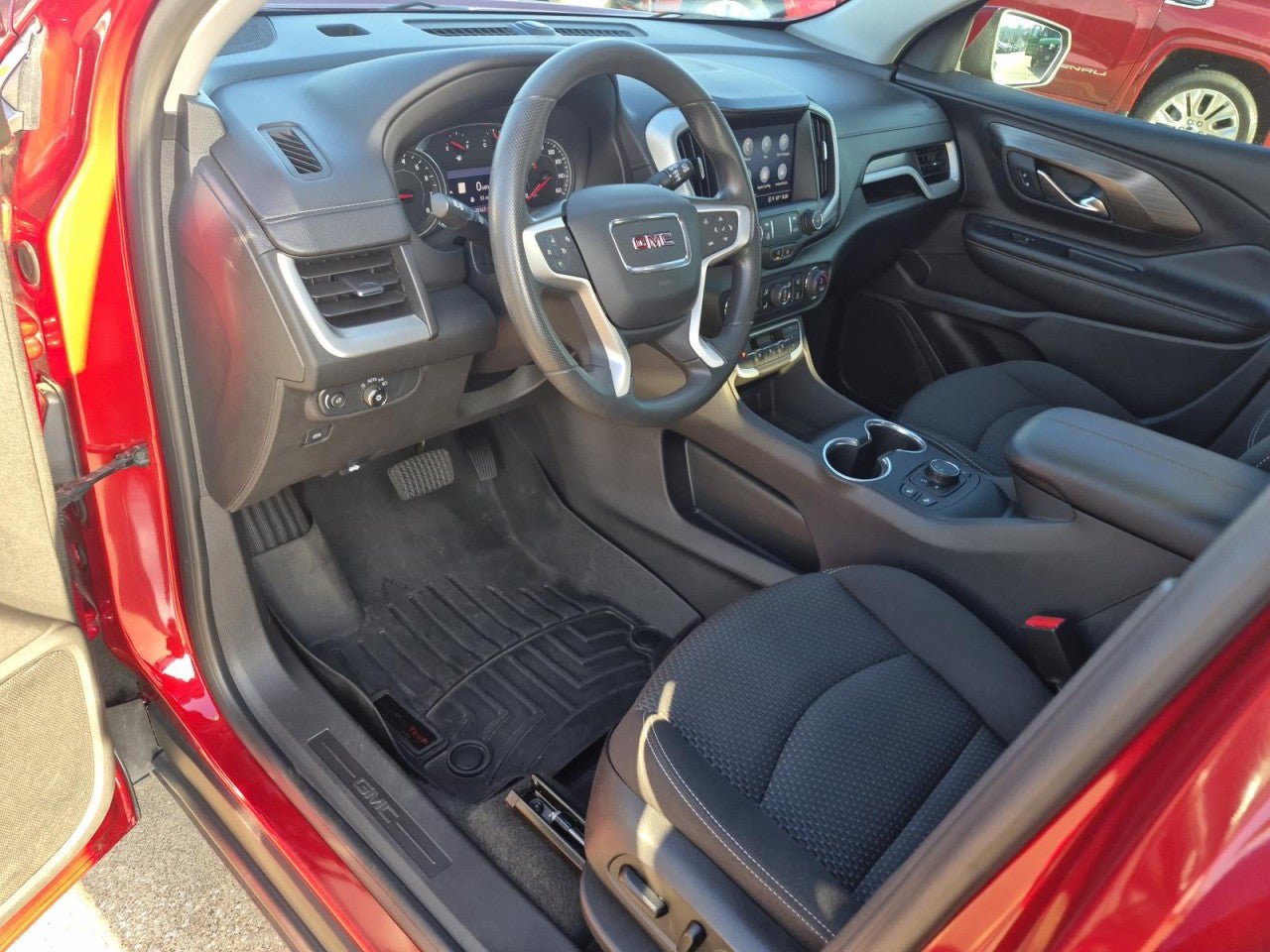 Certified 2022 GMC Terrain SLE w/ Driver Convenience Package FWD image 12