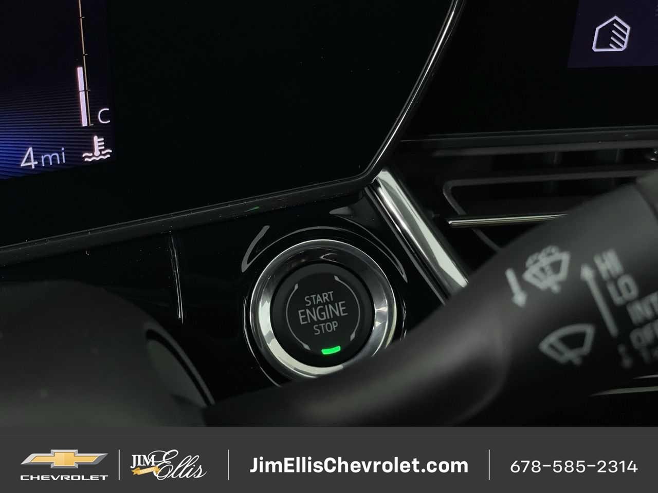 Certified 2025 Chevrolet Trax RS w/ Sunroof Package FWD image 16