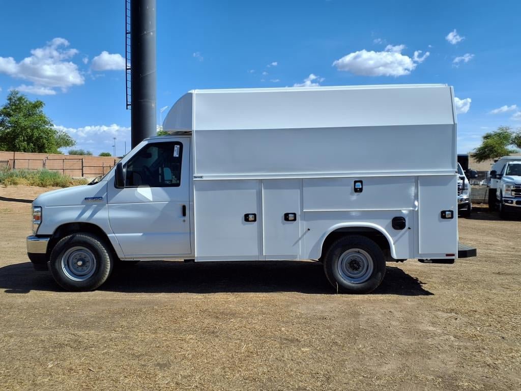 New 2026 Ford E-350 and Econoline 350 Super Duty w/ Power Equipment Group RWD image 8