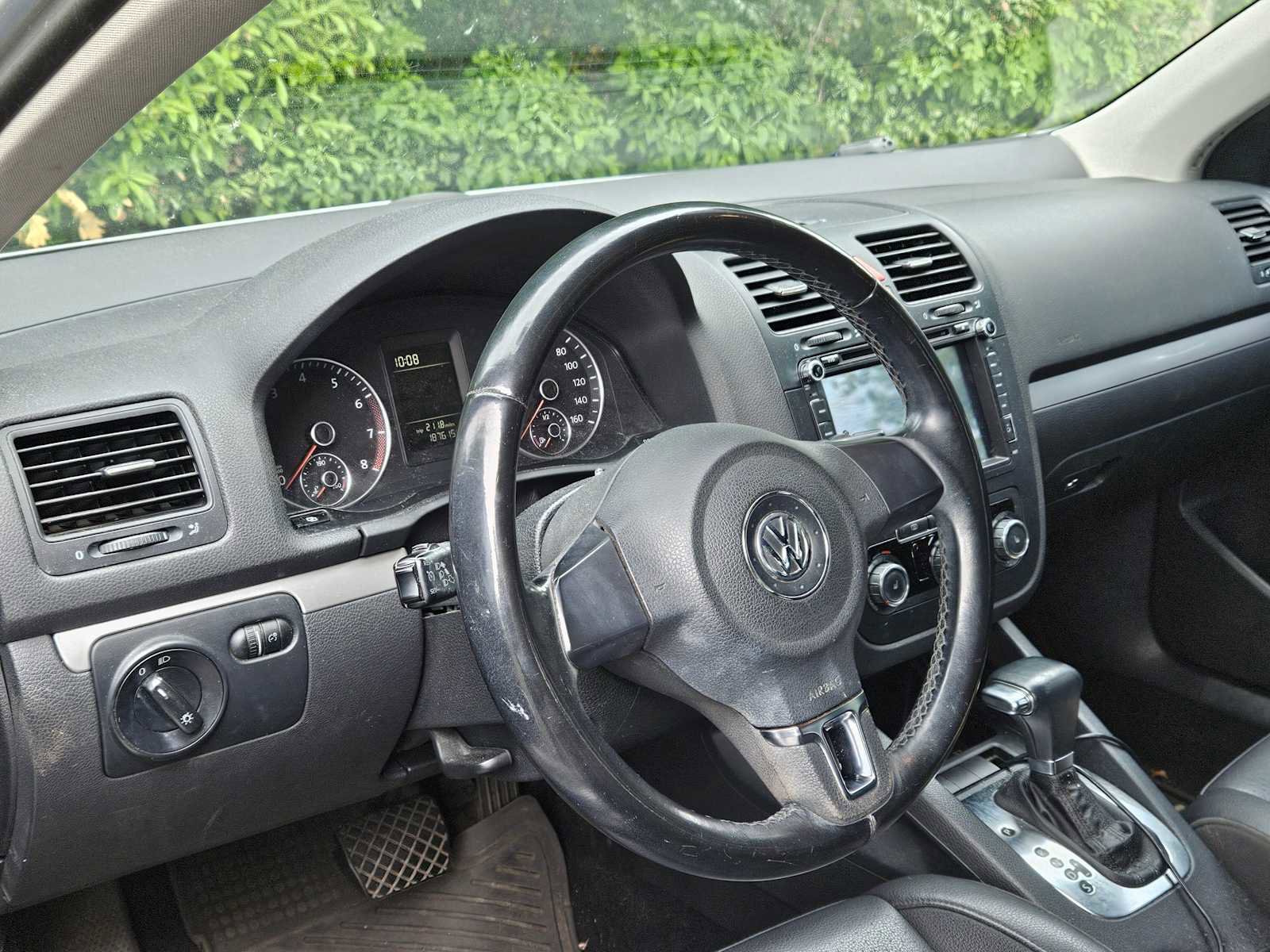 Used 2010 Volkswagen Jetta SE FWD image 10