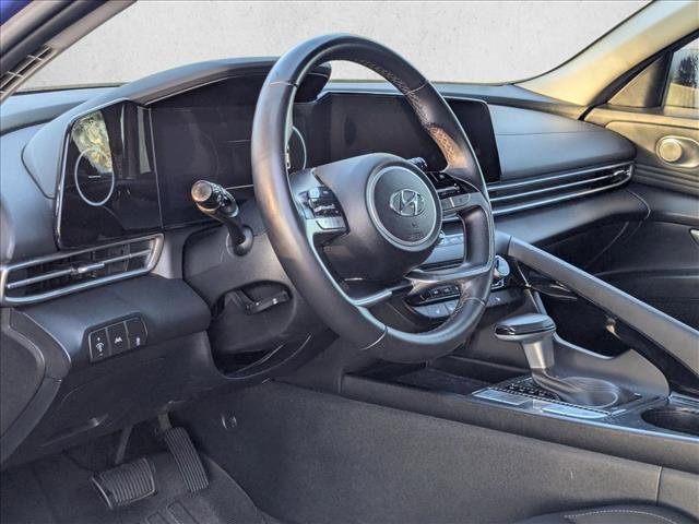 Used 2023 Hyundai Elantra SEL w/ Convenience Package video 2