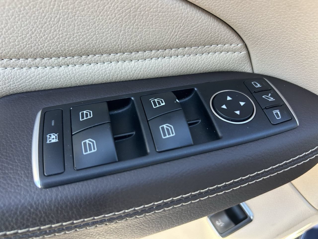 Used 2018 Mercedes-Benz GLE 350 4MATIC image 30