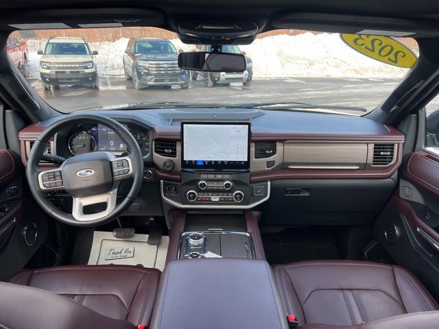 Used 2023 Ford Expedition Limited image 22