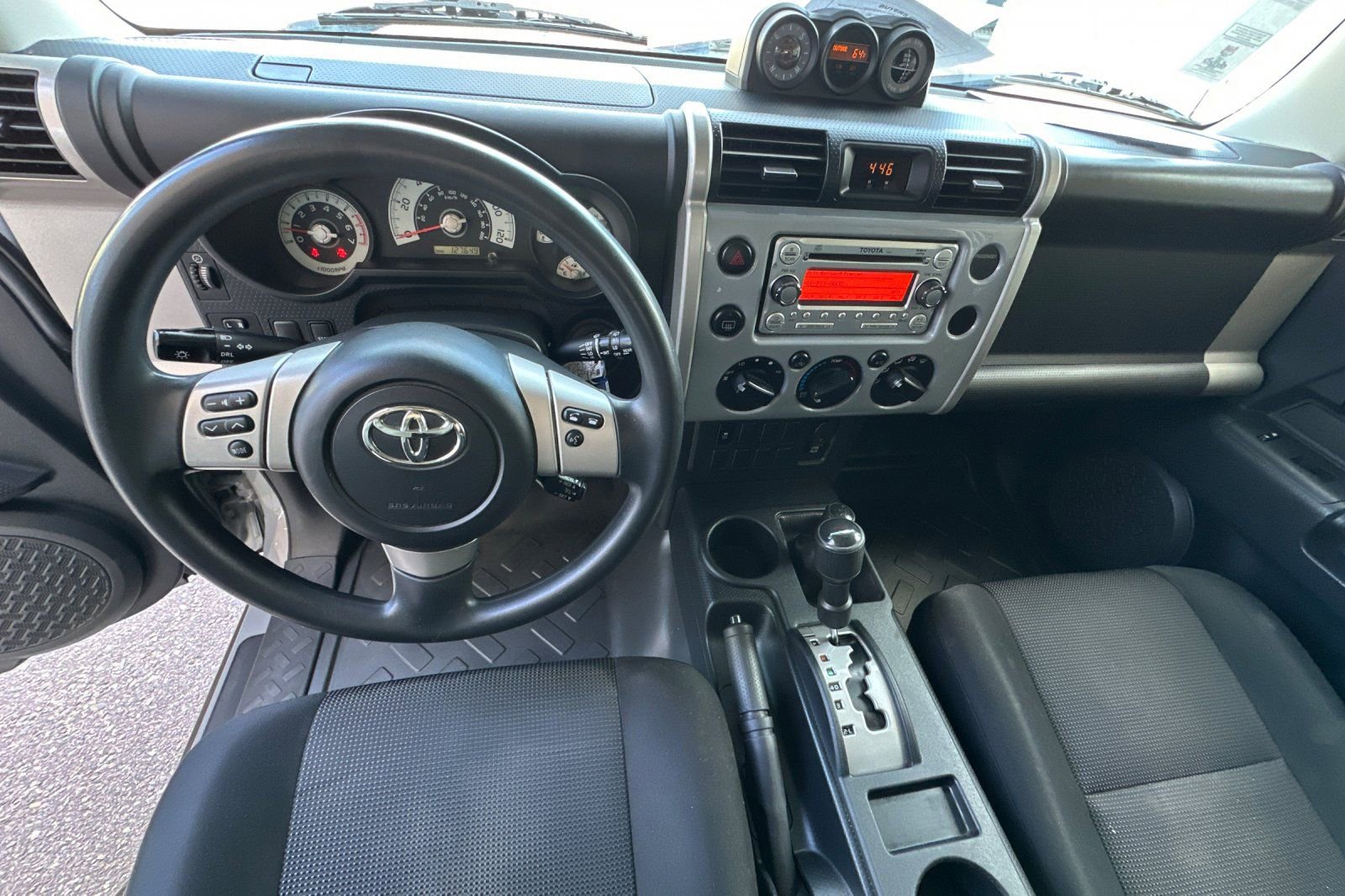 Used 2014 Toyota FJ Cruiser 4WD w/ Convenience Package image 12