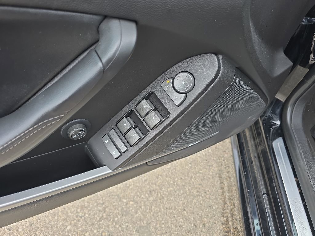 Used 2012 Cadillac CTS Luxury RWD image 6