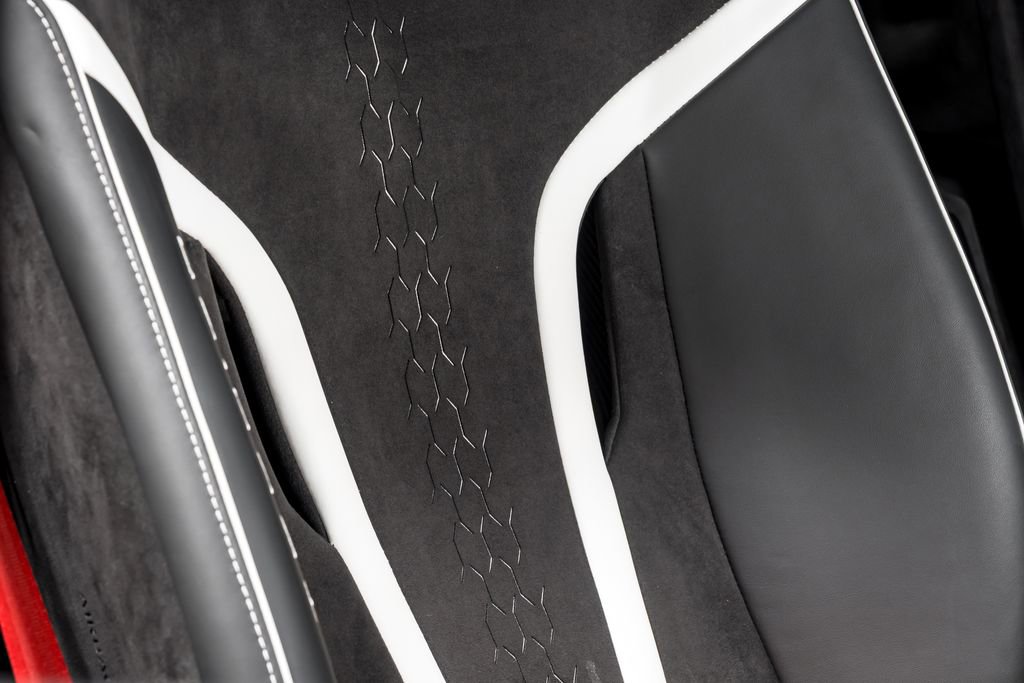 Used 2023 Lamborghini Huracan Tecnica image 37