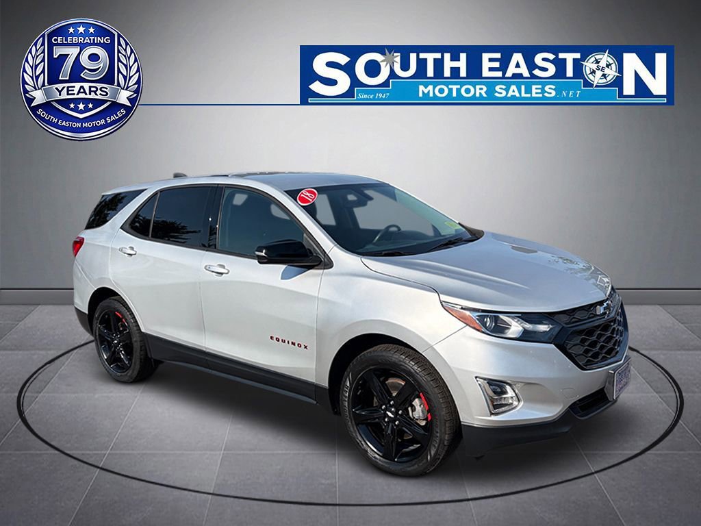 Used 2018 Chevrolet Equinox LT w/ Redline Edition AWD/4WD image 2