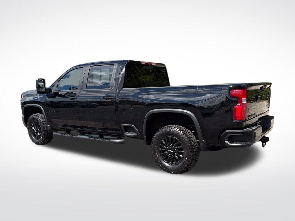 Used 2023 Chevrolet Silverado 3500 LTZ w/ LTZ Plus Package AWD/4WD image 5