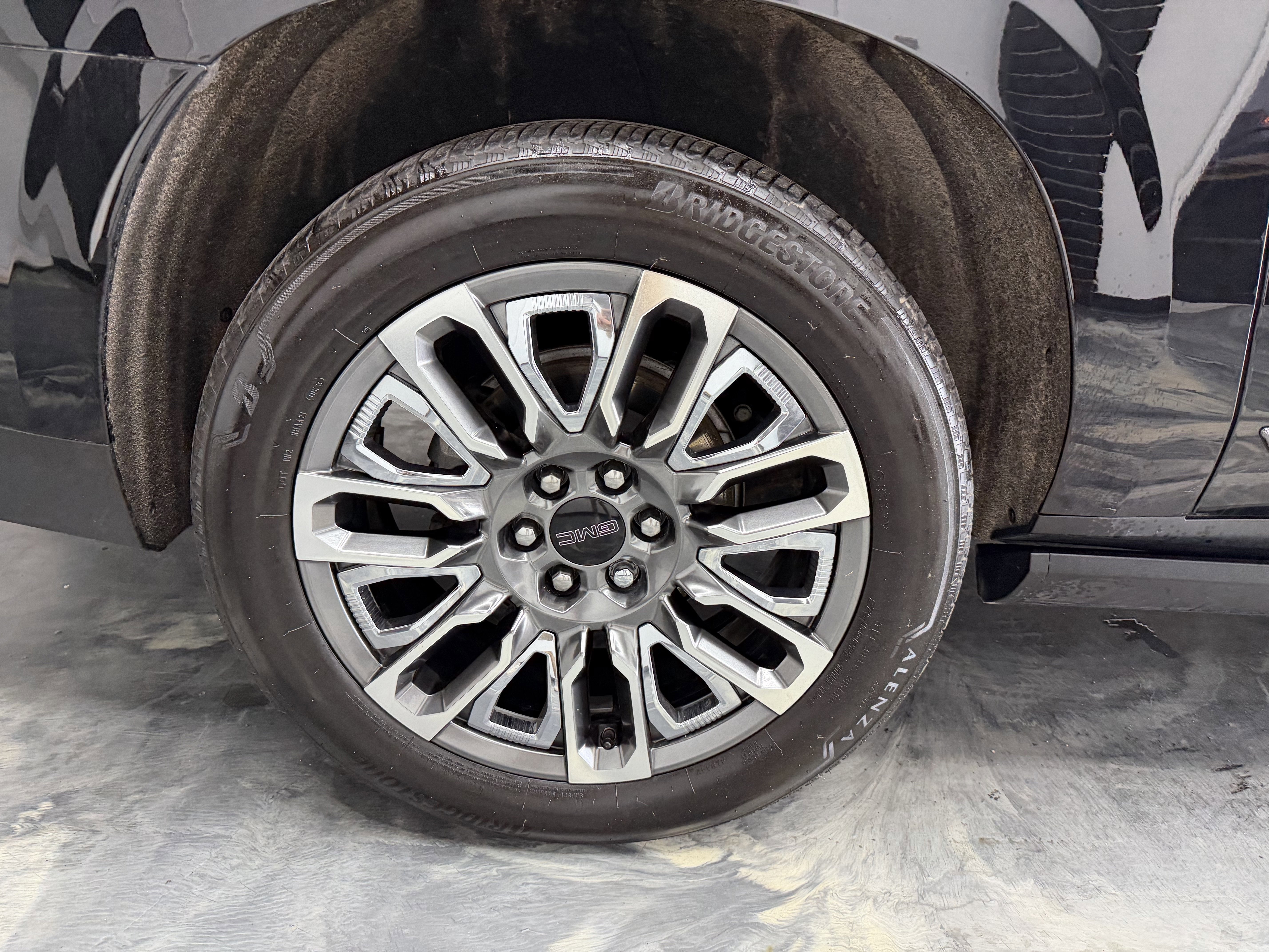 Used 2023 GMC Yukon XL Denali Ultimate w/ LPO, Floor Liner Package image 31