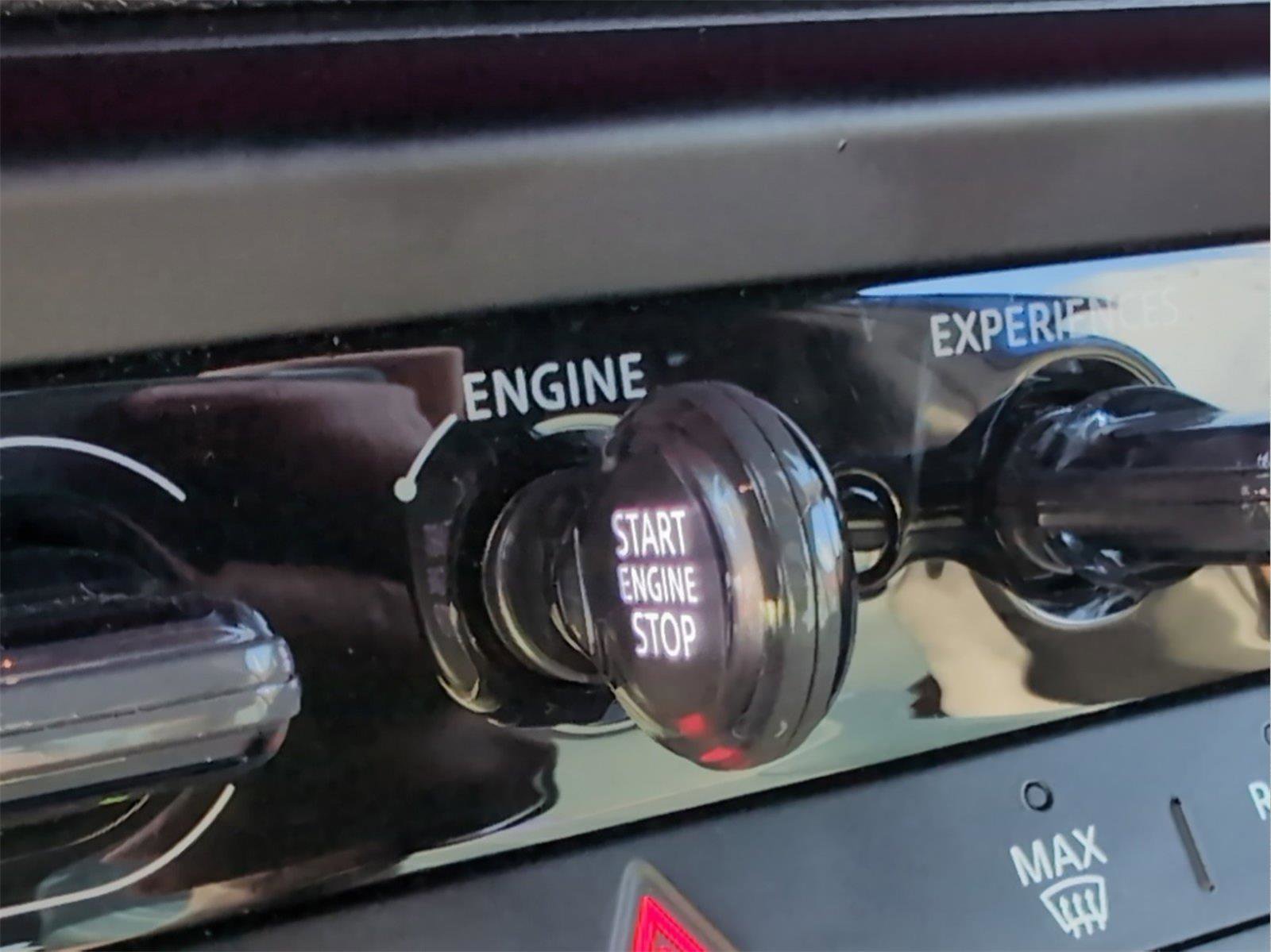 Used 2025 MINI Cooper Countryman S w/ Comfort Package Max image 13