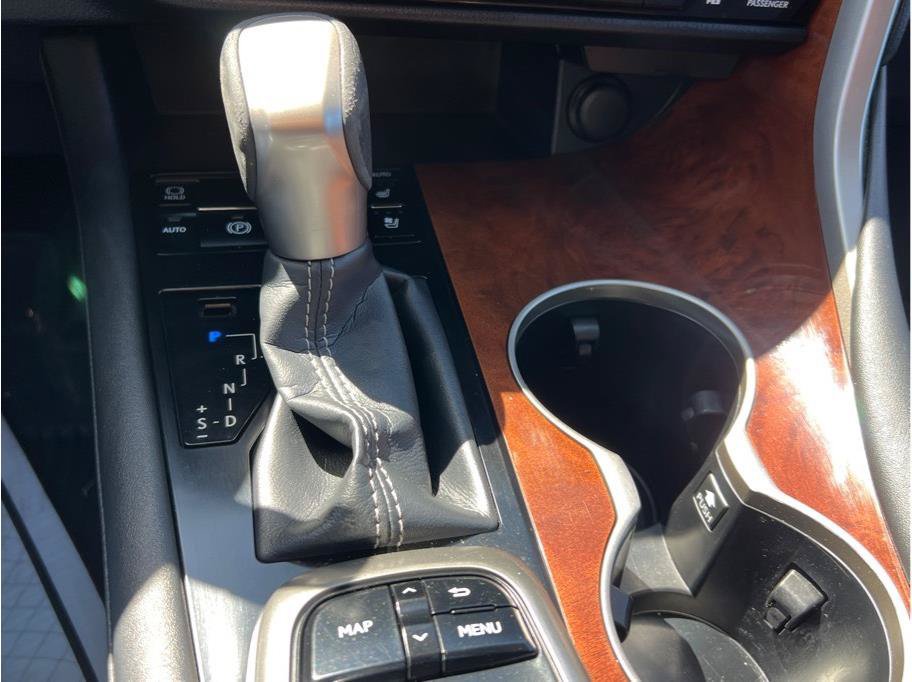 Used 2019 Lexus RX 350L FWD image 19