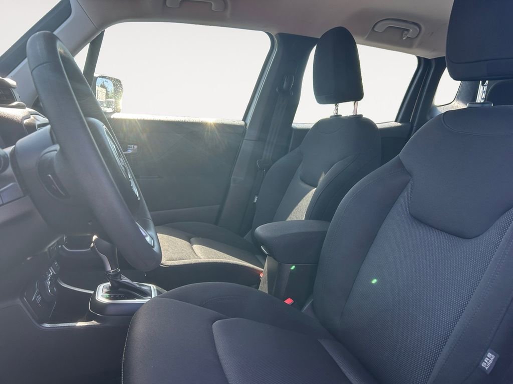 Used 2021 Jeep Renegade Sport image 9