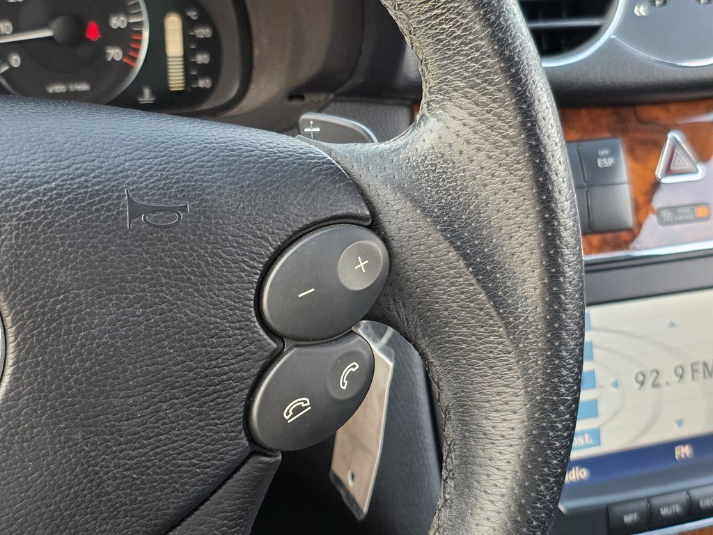 Used 2009 Mercedes-Benz CLK 350 Coupe image 13