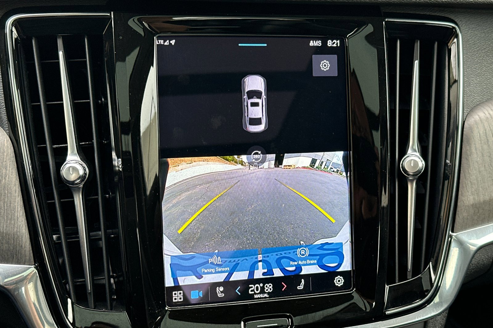 Certified 2023 Volvo S90 B6 Plus w/ Protection Package Premier image 24