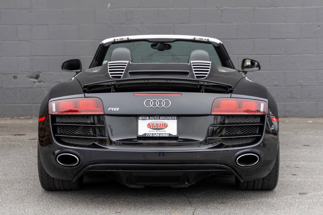 Used 2011 Audi R8 V10 image 15